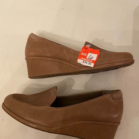 Nurture by Lamaze tan leather wedge shoes NWT - Picture 5 of 7